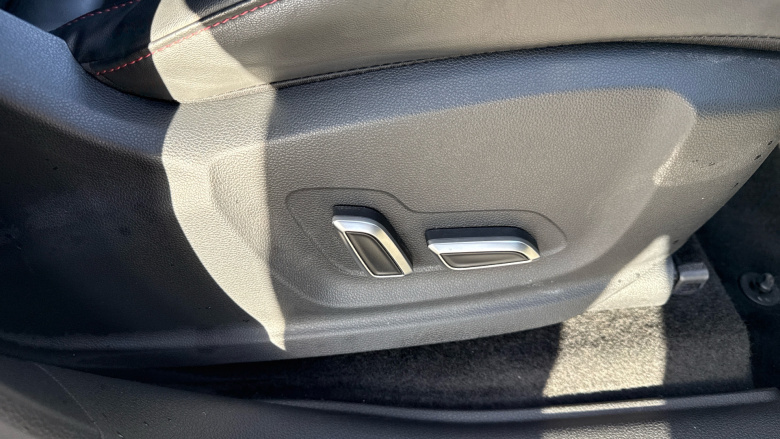 MG HS 1.5 T-GDI PHEV SE 5dr Auto Hatchback